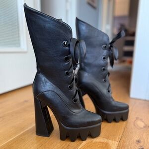 Women’s Lamoda Size 8 Boot Heels